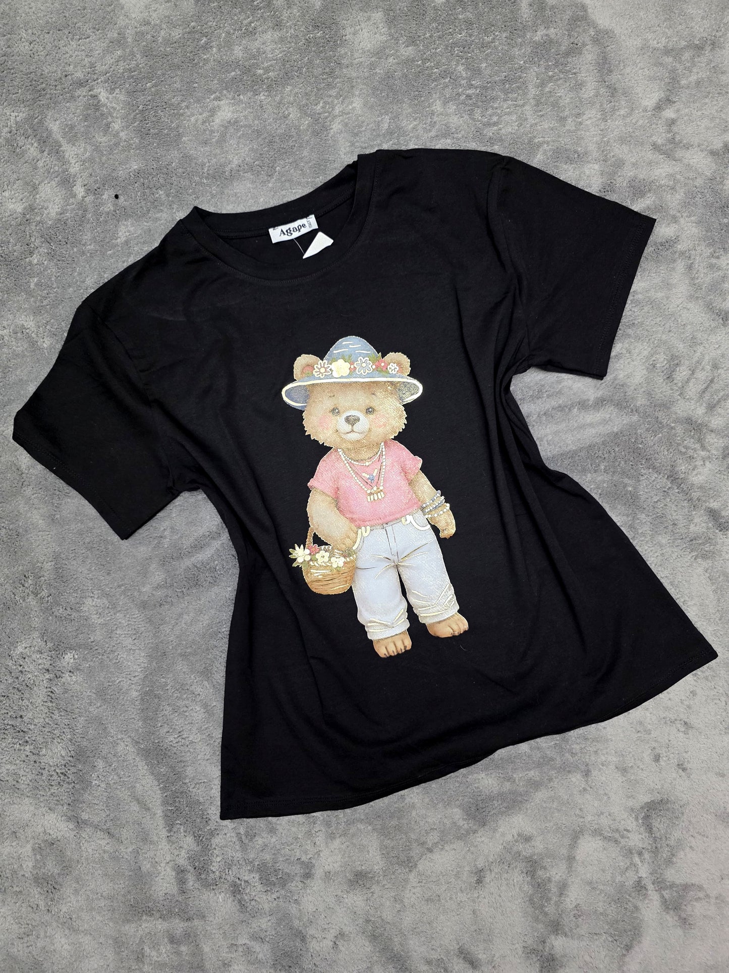 Tricou