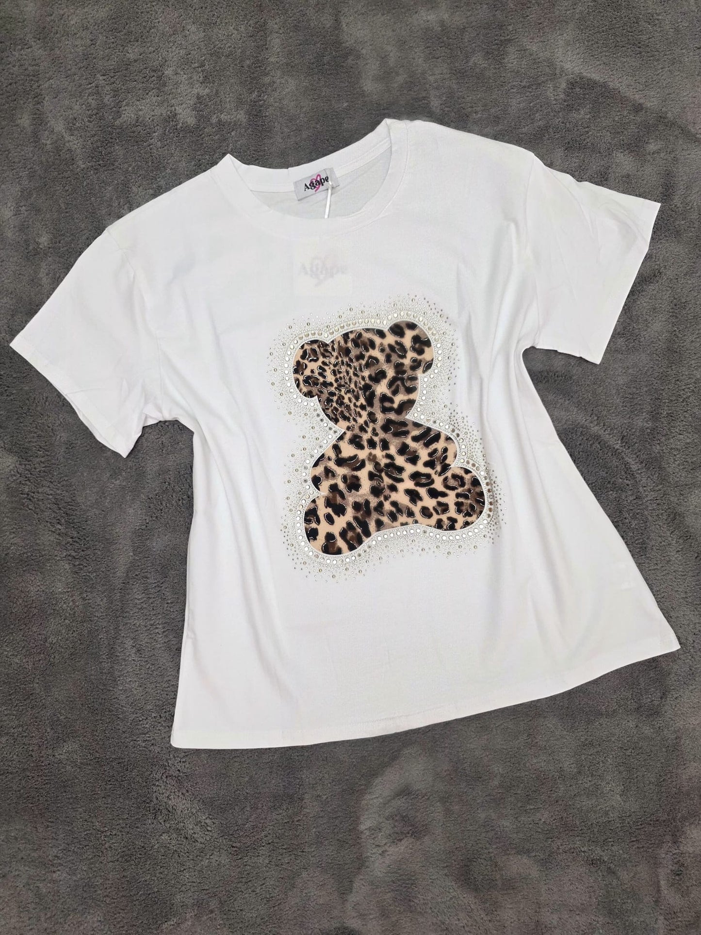Tricou
