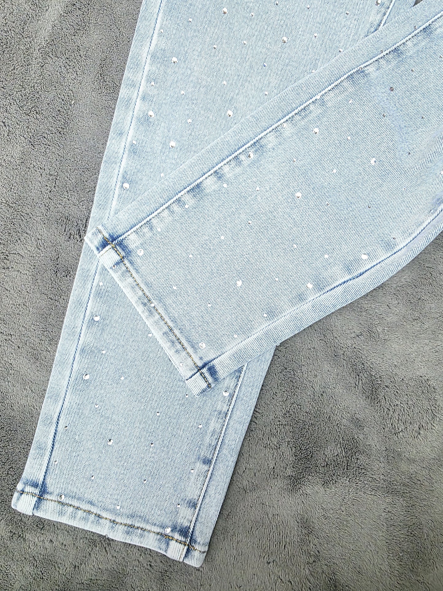 Blugi mom fit