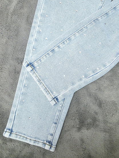 Blugi mom fit