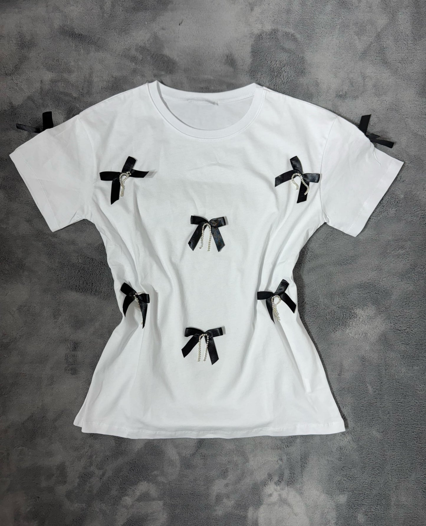 Tricou